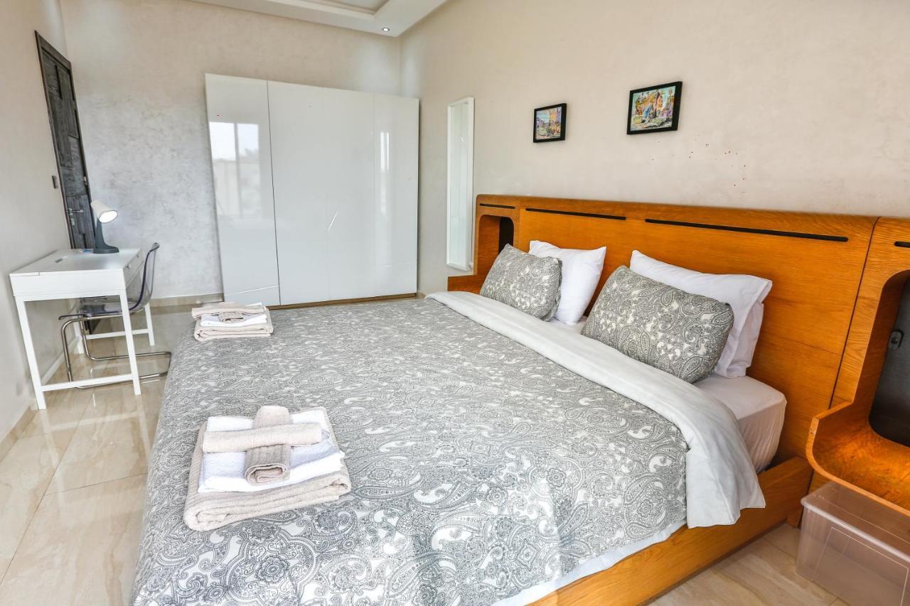 Prestigious Apartment Εσαουίρα Εξωτερικό φωτογραφία