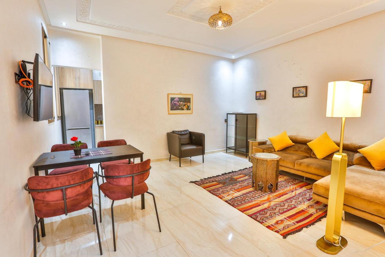 Prestigious Apartment Εσαουίρα Εξωτερικό φωτογραφία